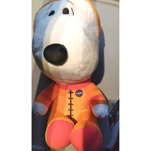 New Macys SNOOPY Astronaut Christmas Thanksgiving 2022 Parade Balloon Plush Dog - Picture 8 of 10
